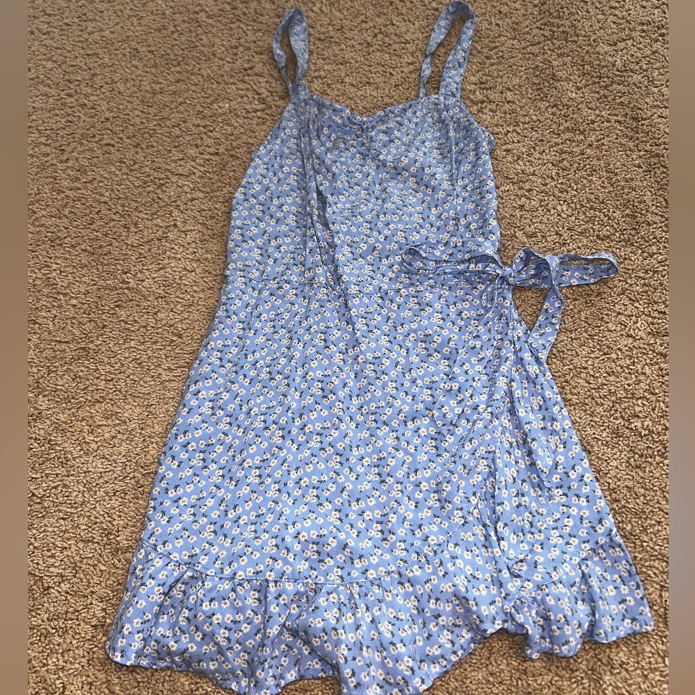 Blue floral Hollister romper dress size small